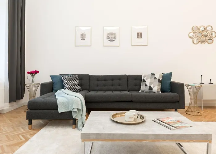 Space And Style In The Heart Of Budapest W 2Br&2Bt