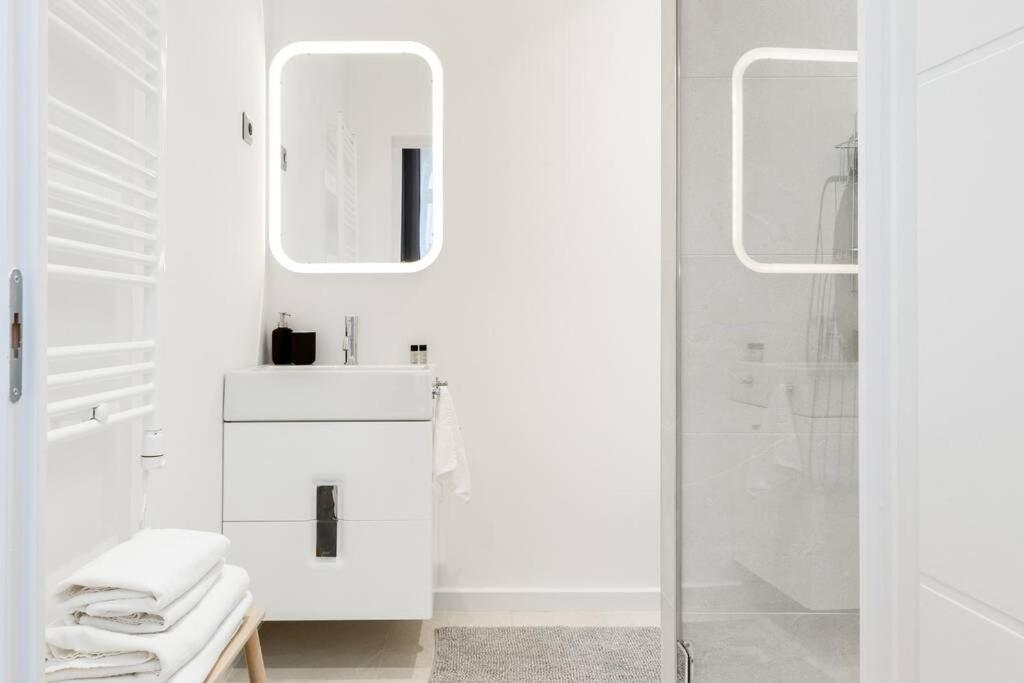 Space And Style In The Heart Of W 2br&2bt Apartment *