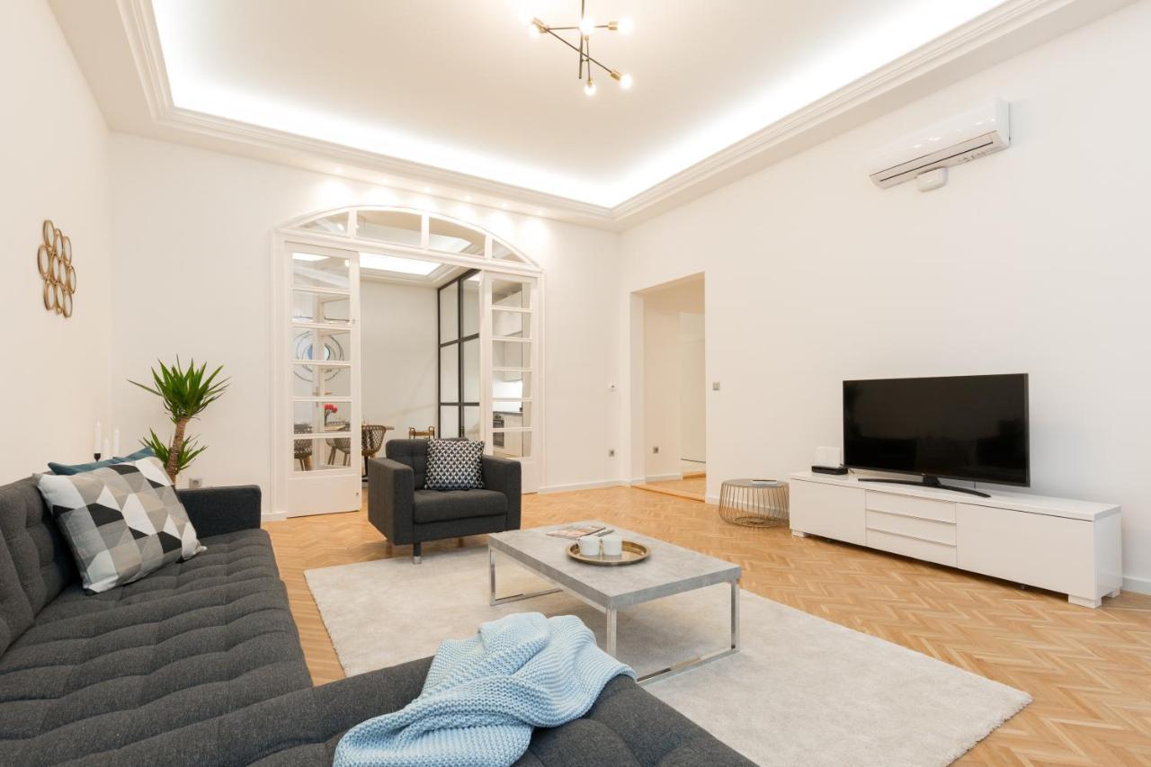 Space And Style In The Heart Of W 2br&2bt Apartamento Budapest